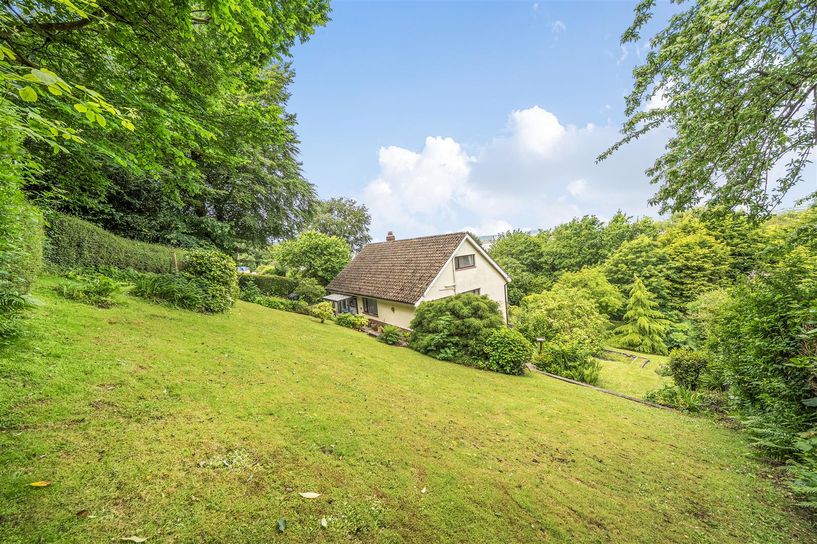 Penclawdd, Swansea, SA4 3LE